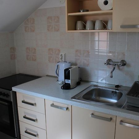 Apartments & Rooms Anita Хвар Екстериор снимка